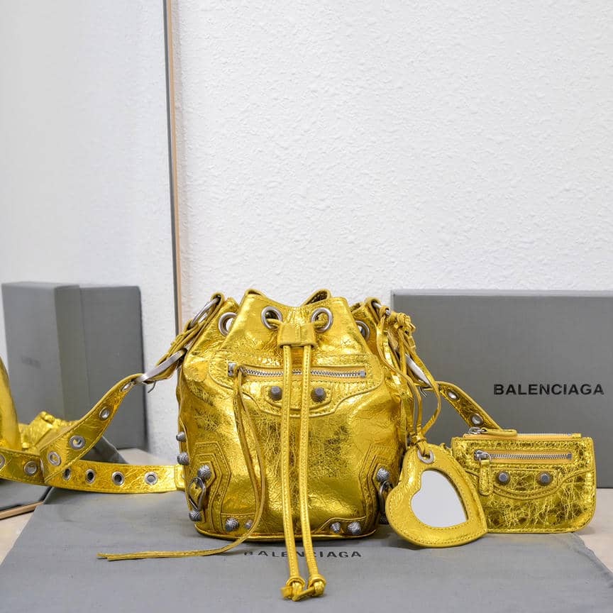1 Bucket Bag-9